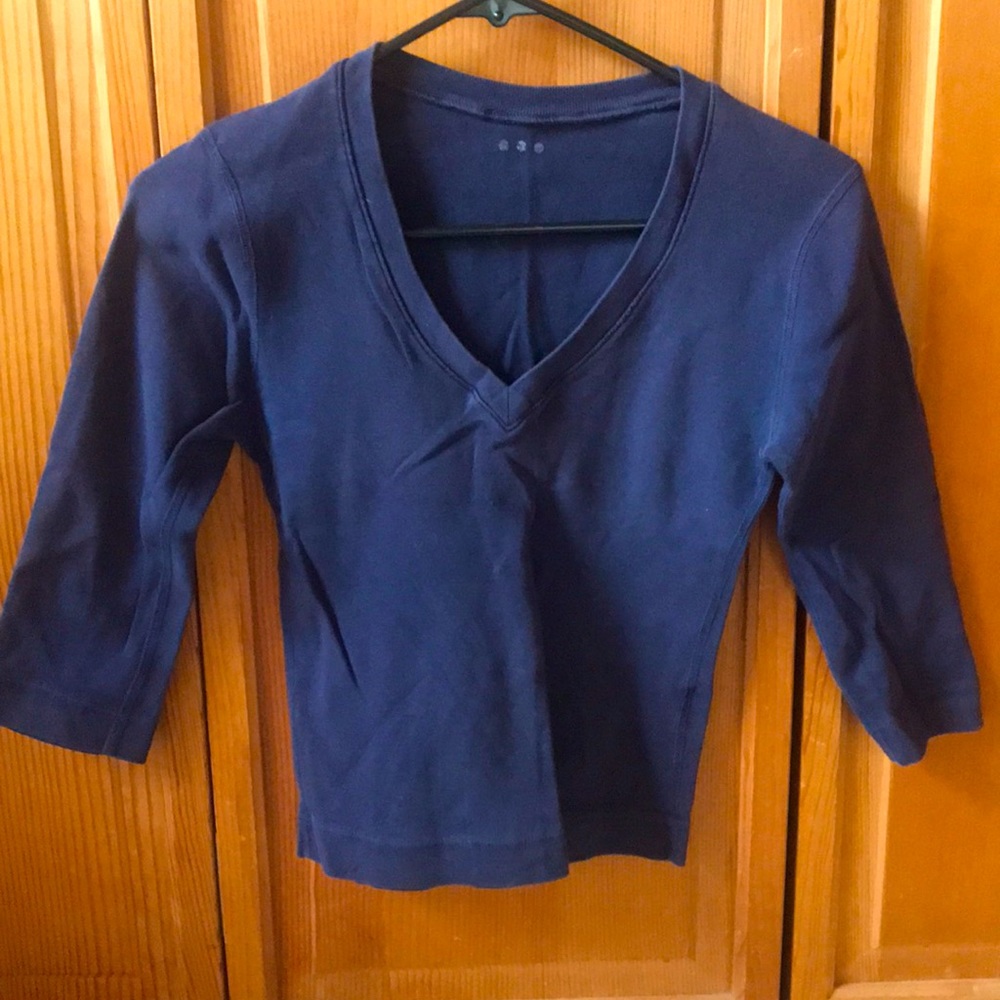 Cute V neck top